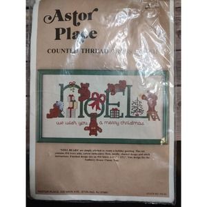 Astor Place Counted Thread Cross Stitch Christmas Noel Bears Kit 6.5x13.5 A9